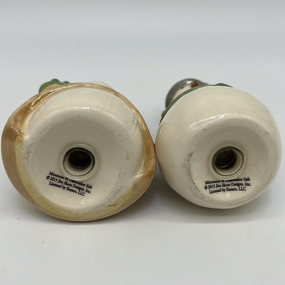 Fitz and Floyd Christmas Salt and Pepper Shakers - Picture 6 of 6